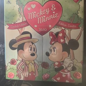 Disney Mickey and Minnie Valentine’s Day 2024 Ltd doll set .